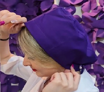 تصویر 2 از کلاه جراحی بنفش طراحی ارگونومیک با جنس مقاوم و سبک